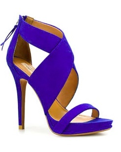 Friday Footwear - Zara Crossover Sandal – Pumps & Gloss